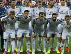 开云体育APP下载-暗夜奔袭与空中制霸，当浓眉在英超绿茵场书写篮球启示录