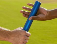 开云体育入口-反地心引力的男人，当球场如悬崖，哈登在聚光灯下化为星辰