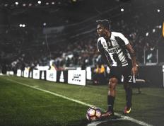 开云体育中国-废墟中诞生传奇，奥恰洛夫独得两分，波兰队绝杀德国上演乒乓史诗