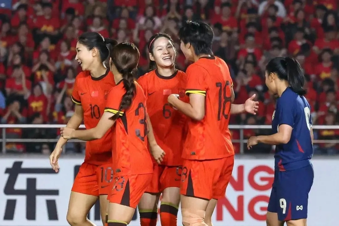 开云平台-中国女足赛场上取得优势，压倒对手