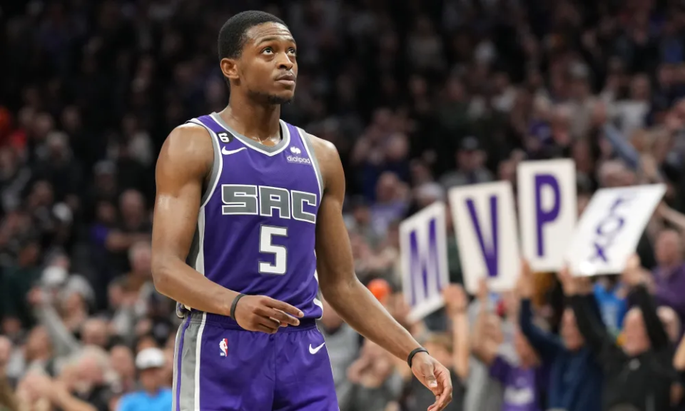 开云下载-联盟最强后卫之一领导球队夺得胜利