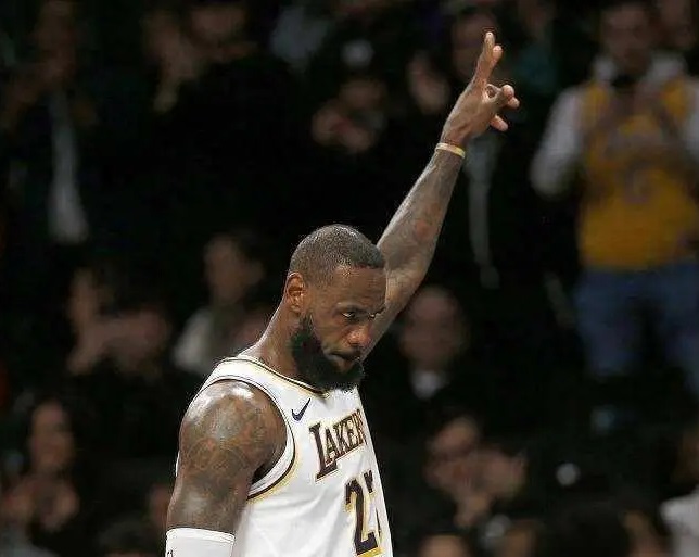 开云APP-凯尔特人翻盘山东队，布伦森扛起全队的简单介绍