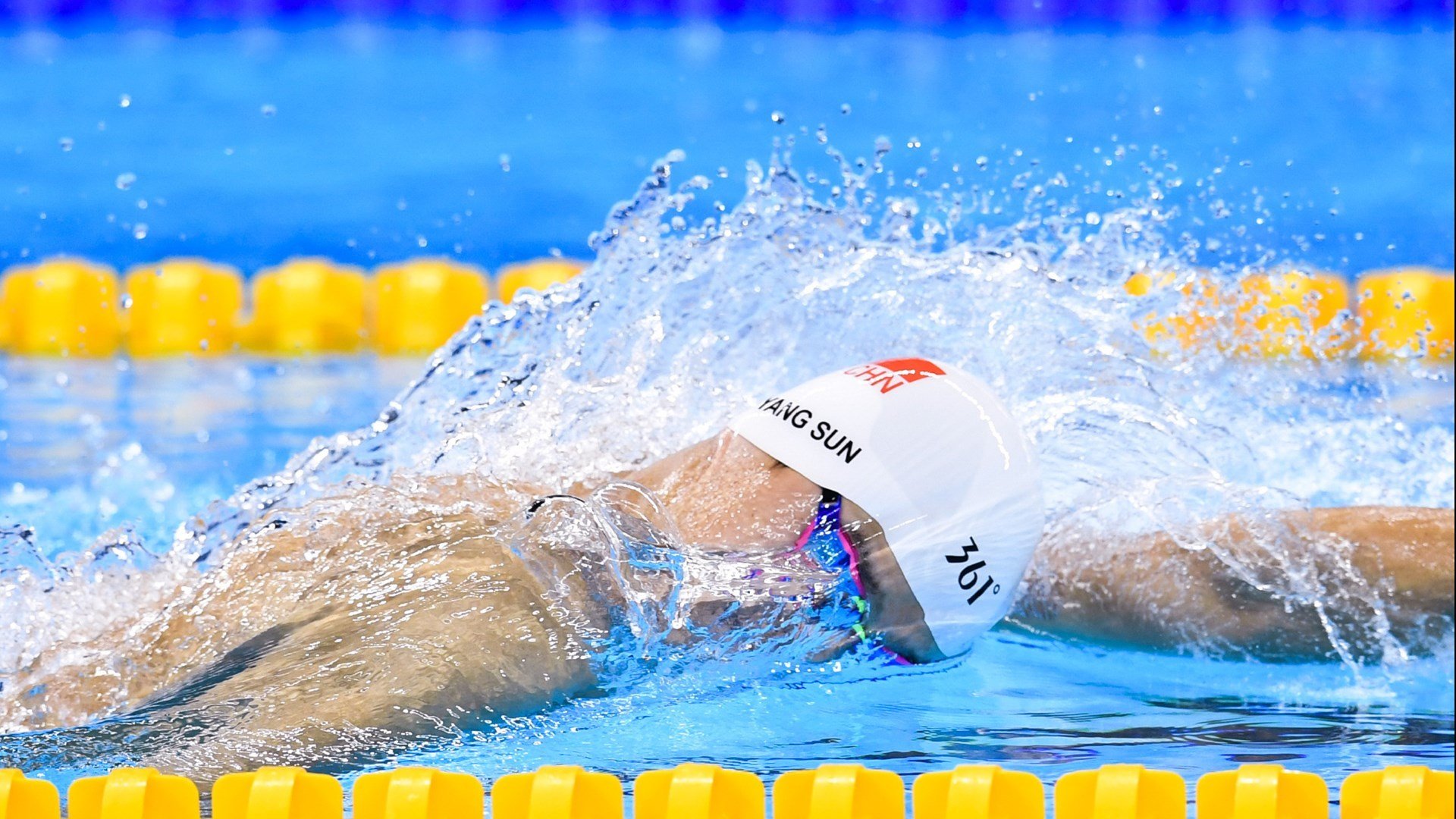 开云体育平台APP-跨界王者,班凯罗在开拓者斩落篮网后,于F1揭幕战上演速度奇迹