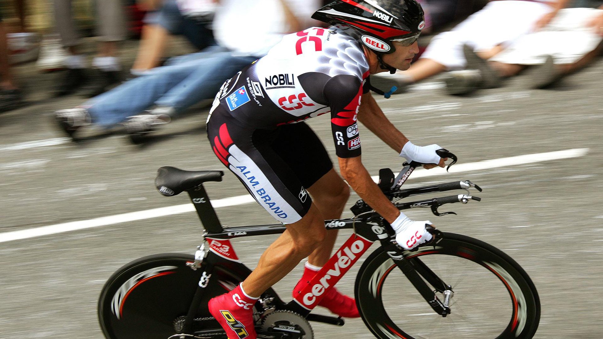 开云APP-德国队鏖战丹麦队,安赛龙高光表现定乾坤